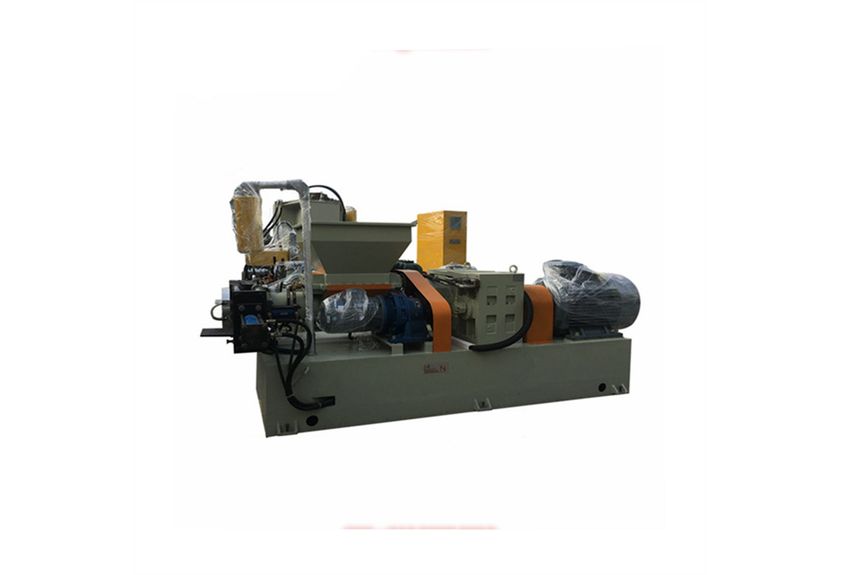 廣東利拿實(shí)業(yè)：熔噴布擠出機(jī)的創(chuàng)新與應(yīng)用-1